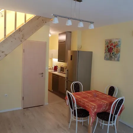 Jo-jo's Nyaralohaz Ferienhaus *
