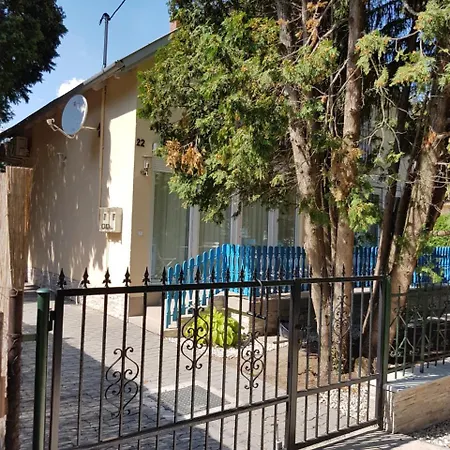 Jo-jo's Nyaralohaz Ferienhaus Siófok